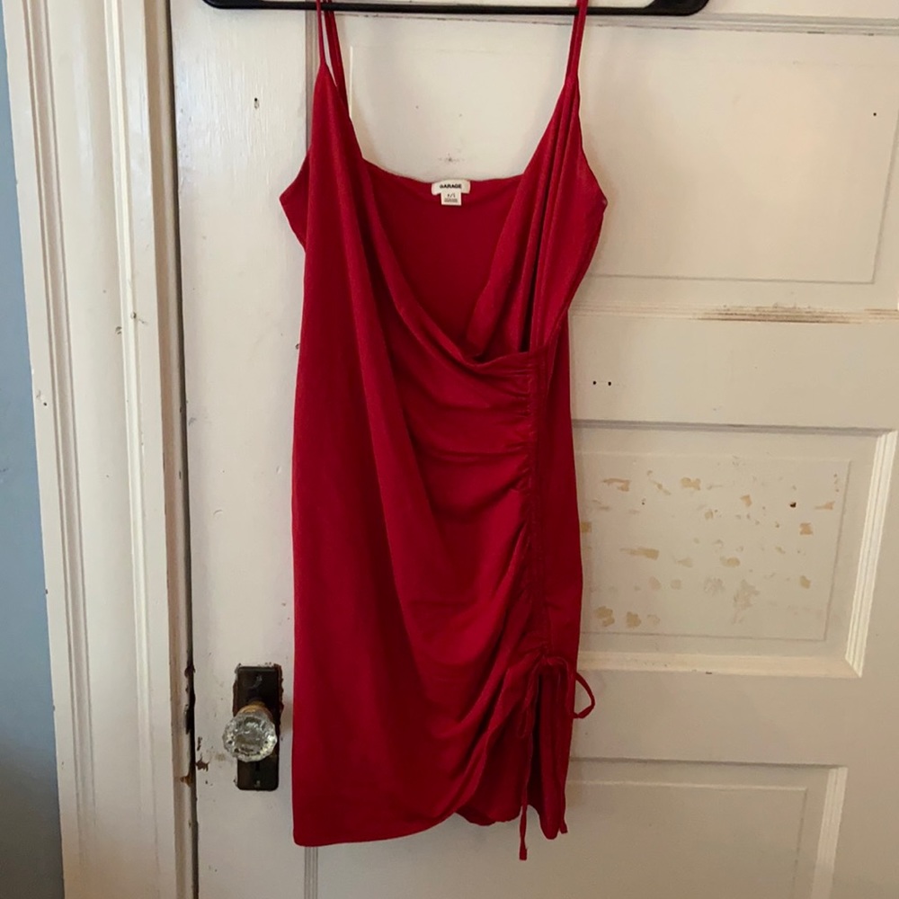 Fitted red ruched dress